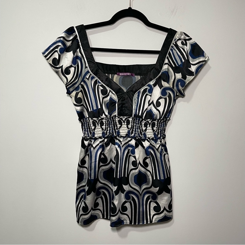 Smart Set women’s Babydoll 90’s Y2K Satin Top Black Blue geometric Print Size S